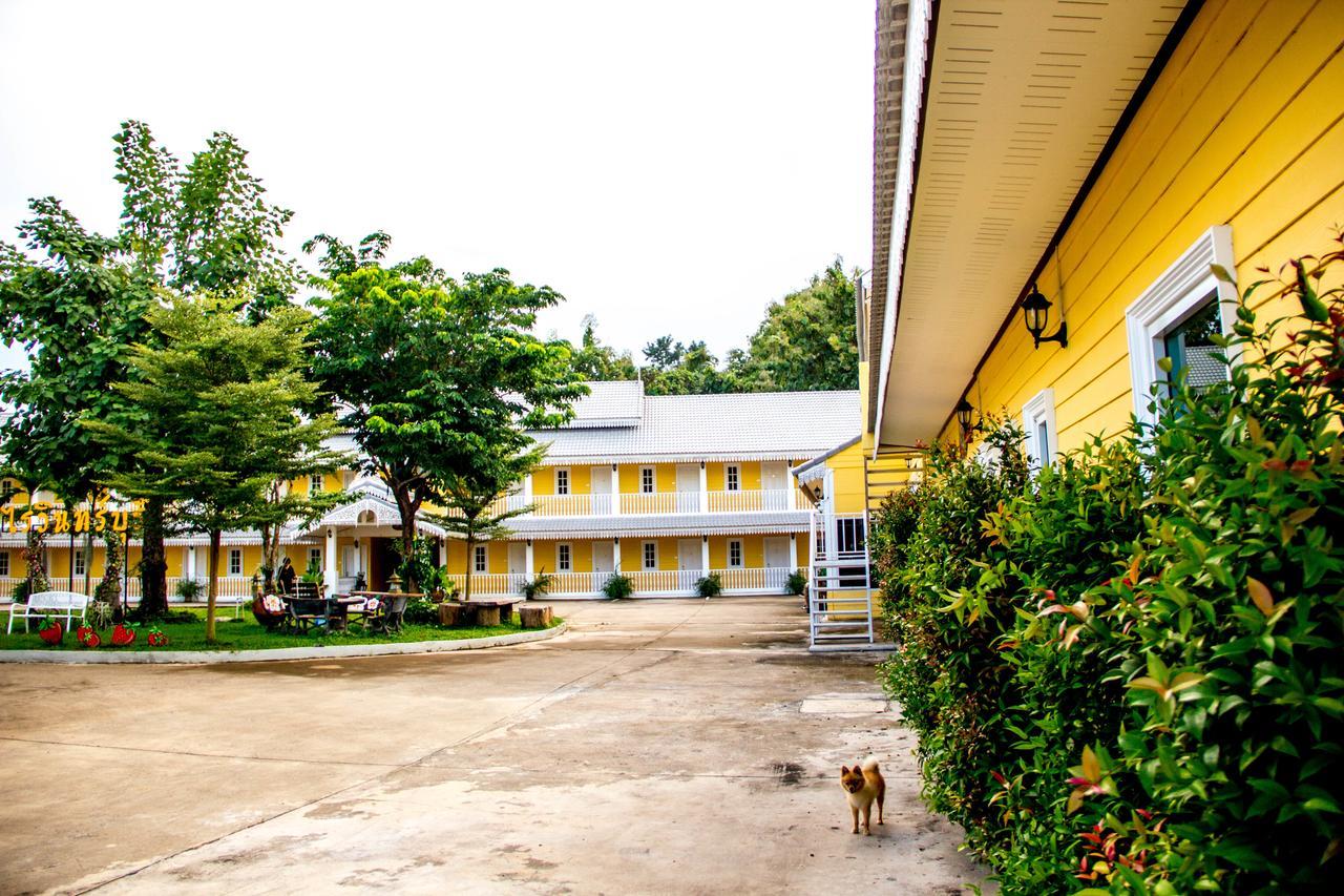 Raiwin Buri Resort Phrae Eksteriør bilde